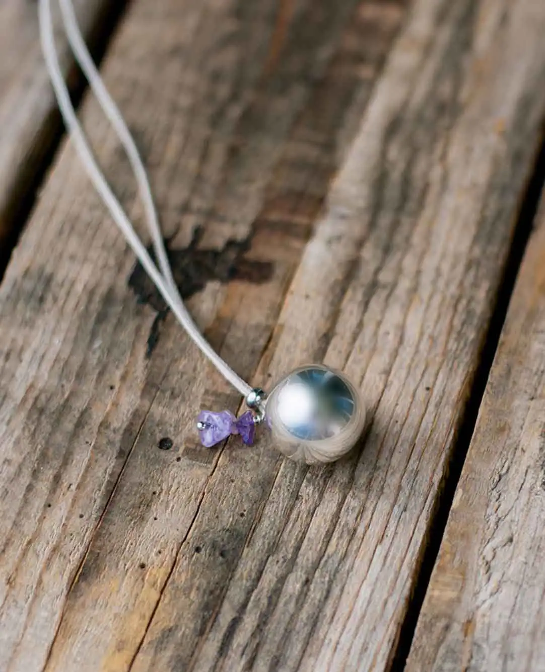 Amethystische Bola