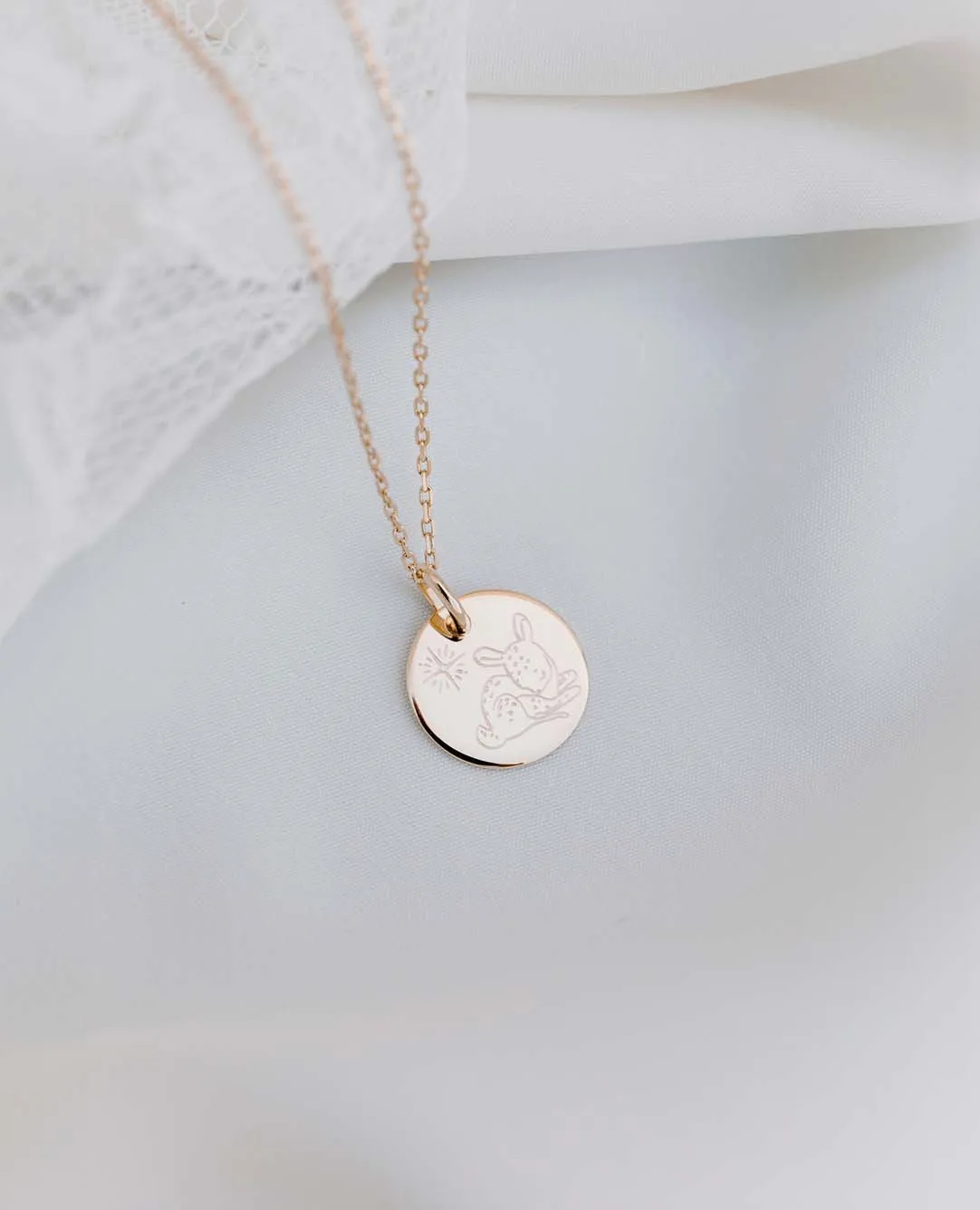 Personalisierbare Taufmedaille Rehkitz 