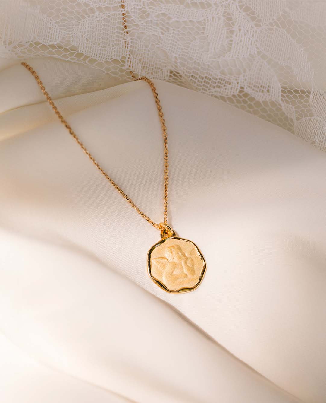 Taufmedaille Engel vergoldet