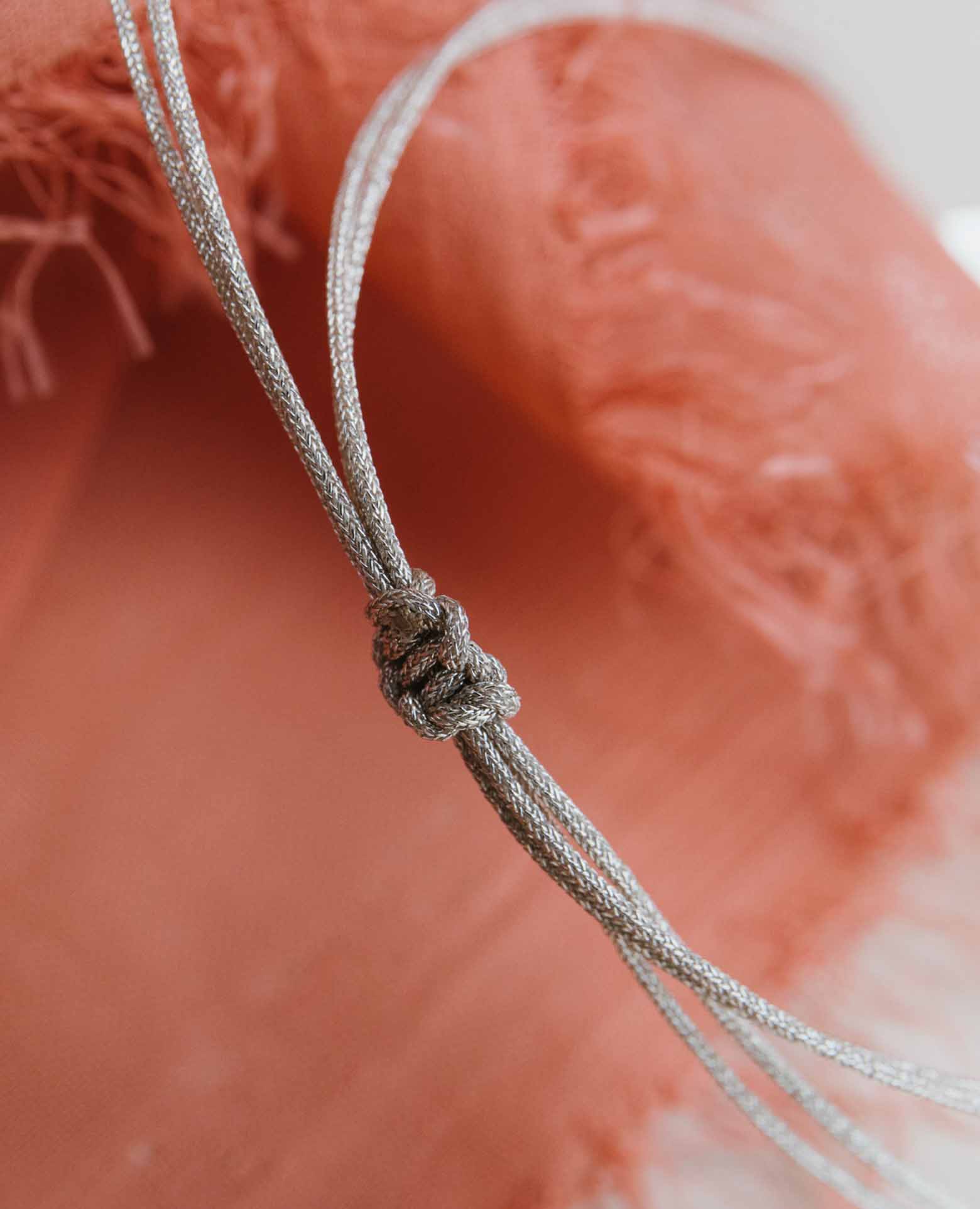 Personalisierbares Silber-Armband mit Sternzeichen