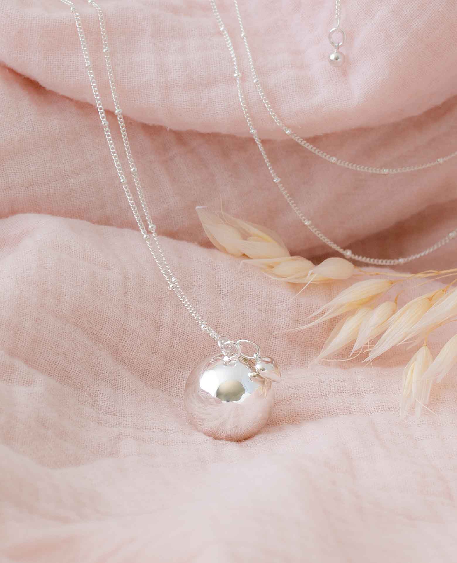 Klangkugel Schwangerschaft <i>Herz Mariens</i> Silber