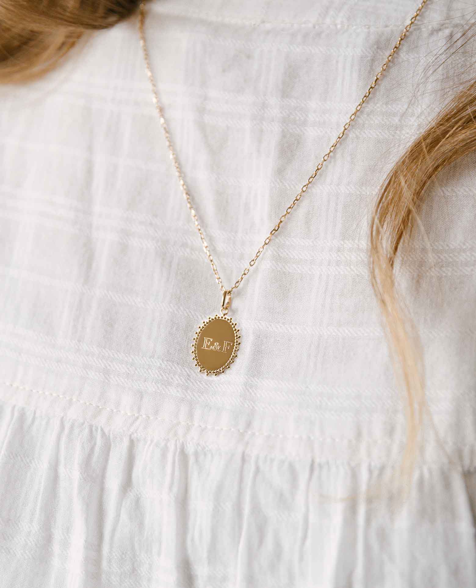 Personalisierte Medaille <i>Adèle</i> mit Initialen