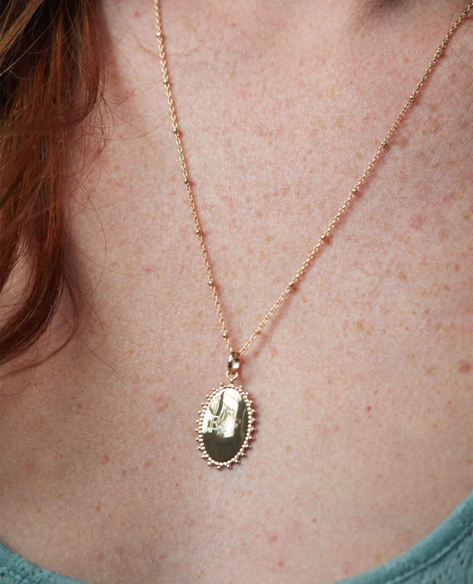 Personalisierte Medaille <i>Adèle</i> mit Initialen