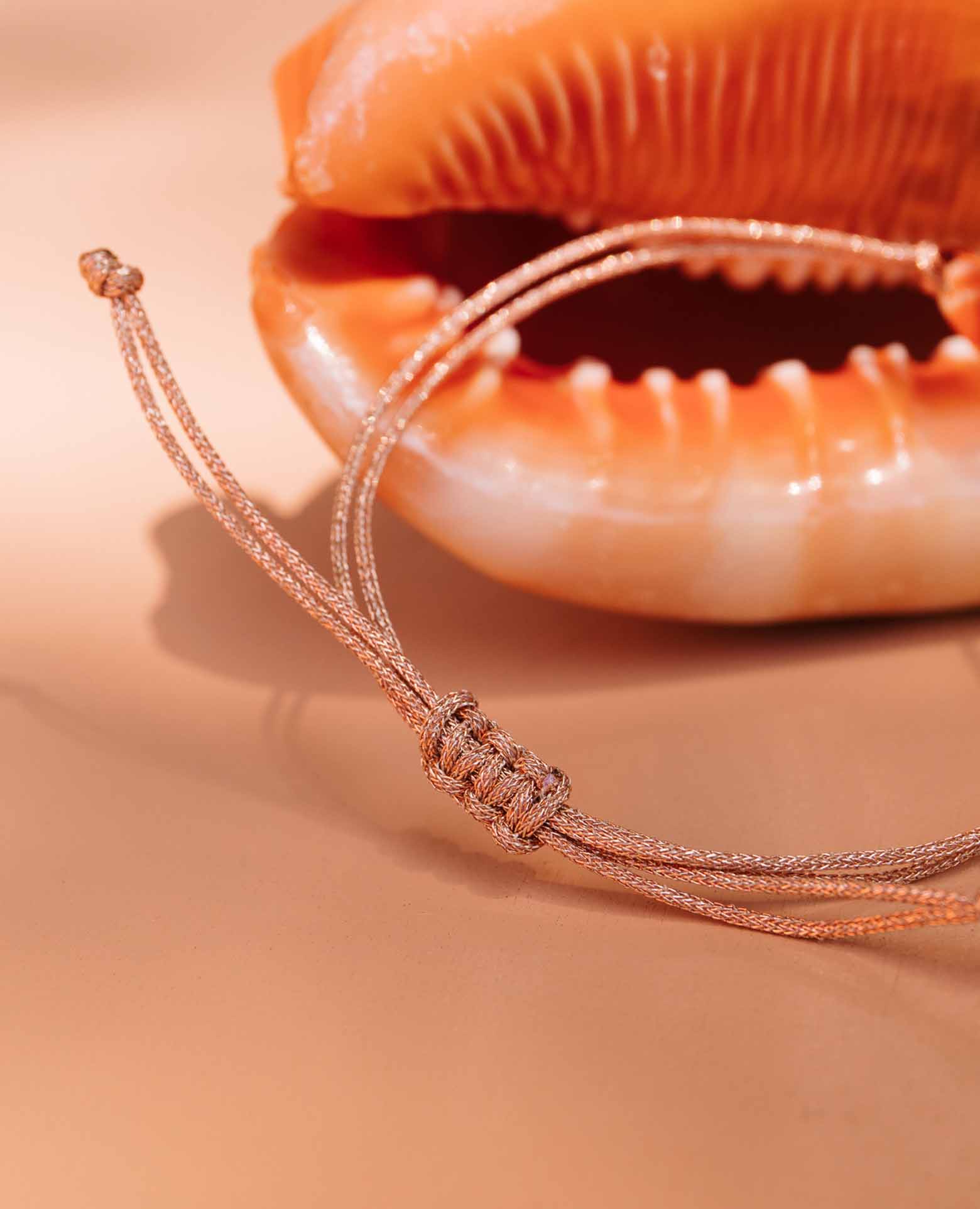 Personalisiertes Lebensbaum-Armband mit Initiale, rosévergoldet