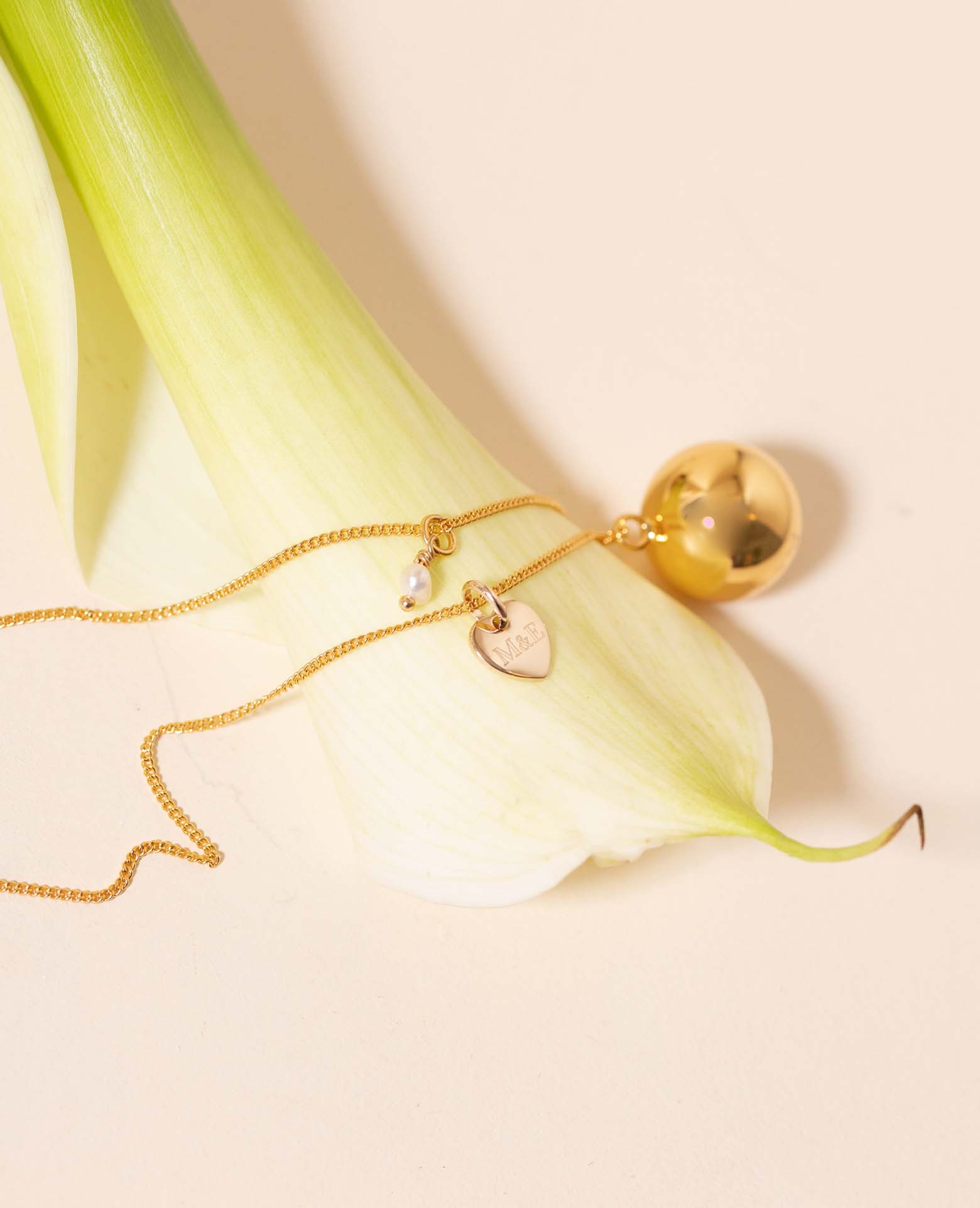 Schwangerschafts-Klangkugel Chiara in Gold